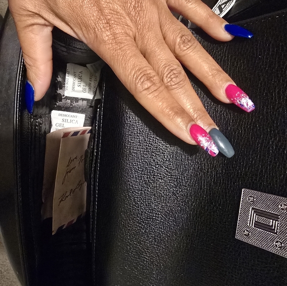 Karl lagerfeld black and white - Picture 2 of 8